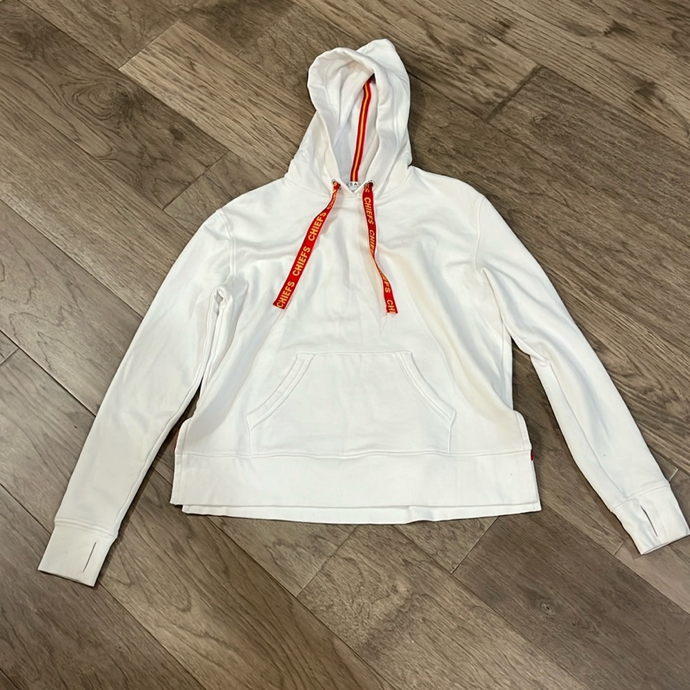WEAR by Erin Andrews Women’s Chiefs Pullover Fleece Hoodie Size S